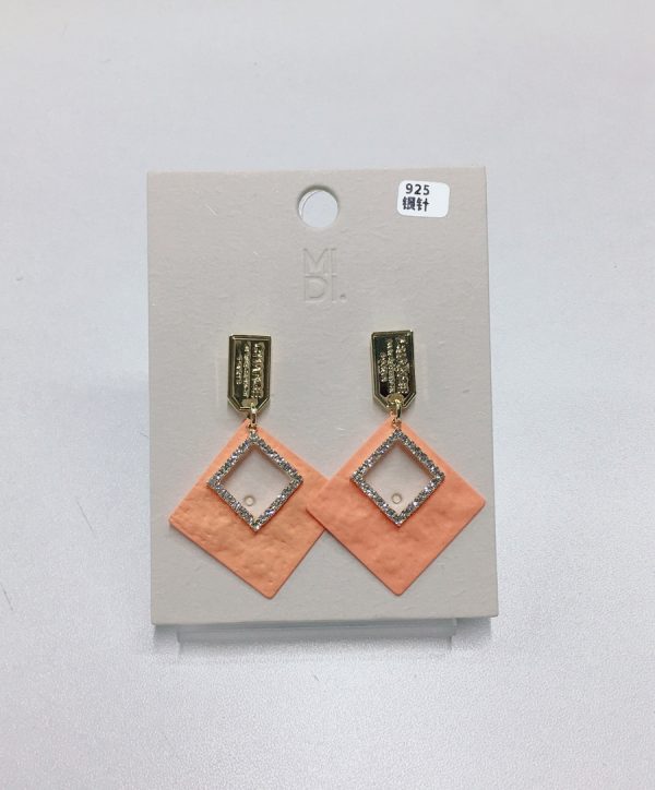 Orange fashionable earrings - Image 3